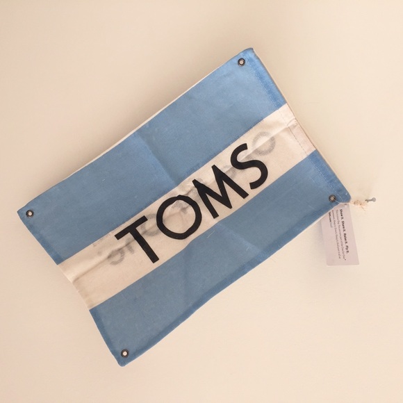 Toms dust bag