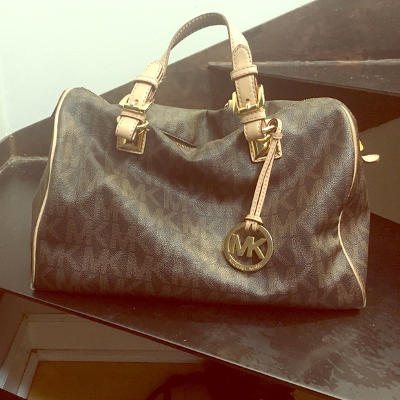 Michael Kors Genuine Leather Jet Set Monogram Tote