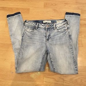 Brand New Bullhead Skinny Jeans size 26