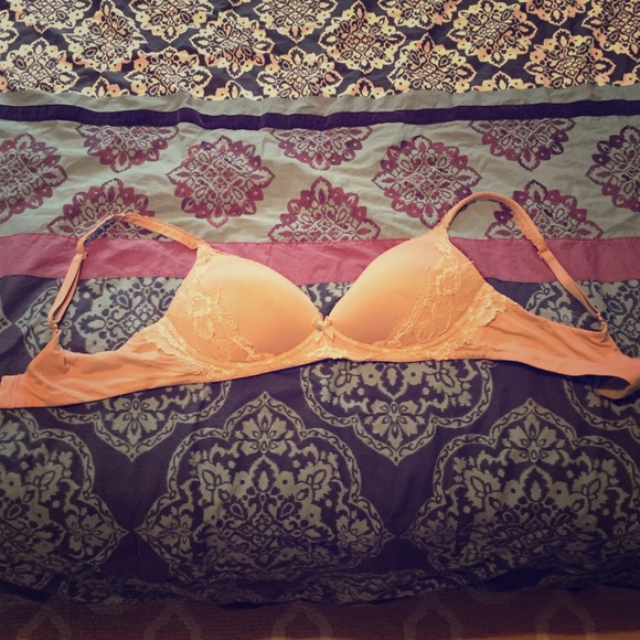 Body by Victoria No-Wire Bra