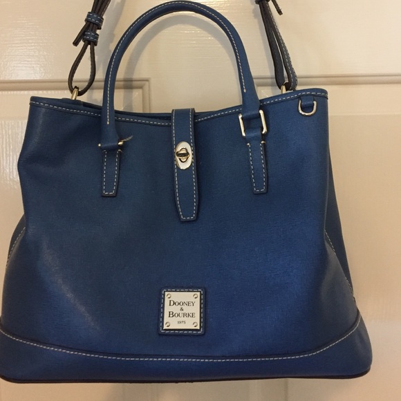 Dooney & Bourke - satchel purse
