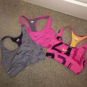 Nike sport bra lot