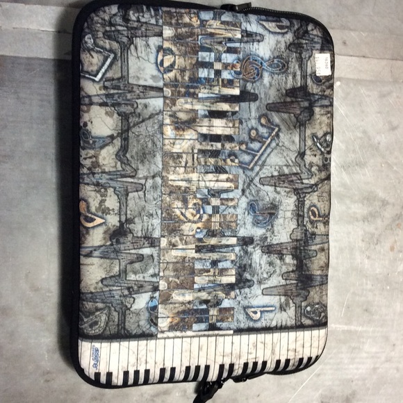 Designer Sleeves Melomania MacBook Pro 13" Sleeve - Picture 2 of 3