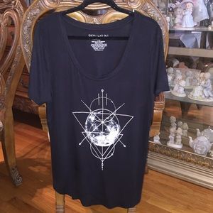 Black tshirt large