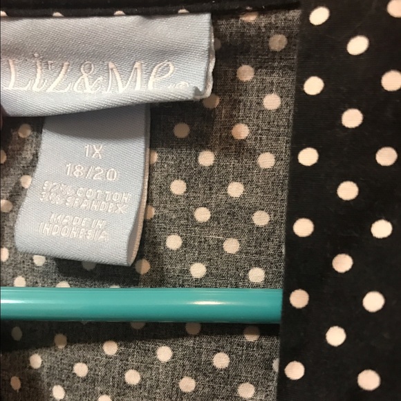 Button down top - Picture 2 of 4