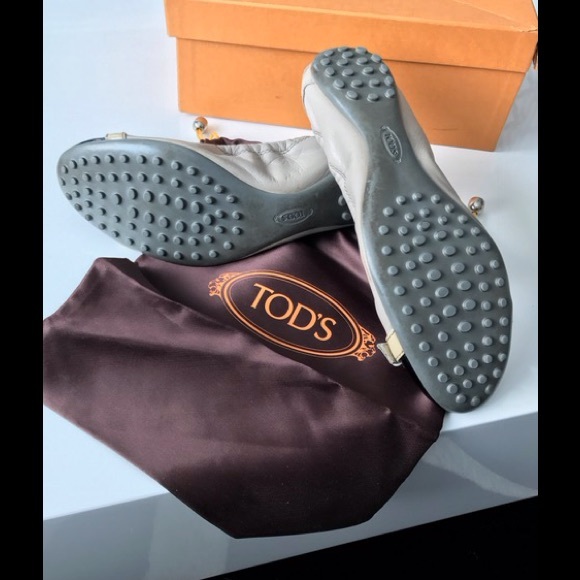 Authentic Tod's shoes - Picture 2 of 3