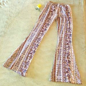 Hipp Moroccan style 70's flare