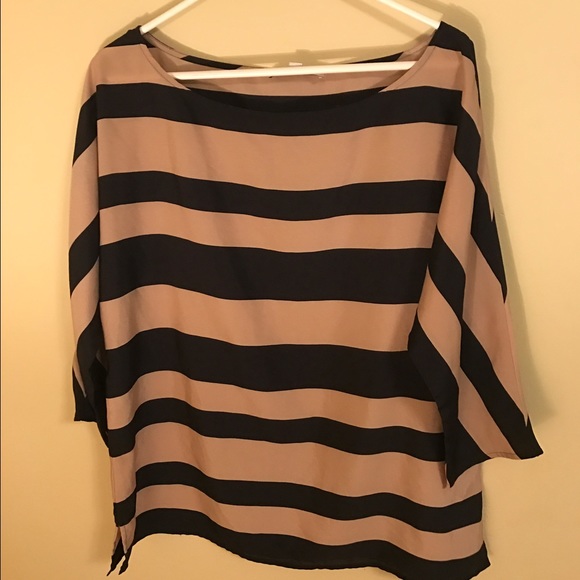 Loft boat neck top. XL