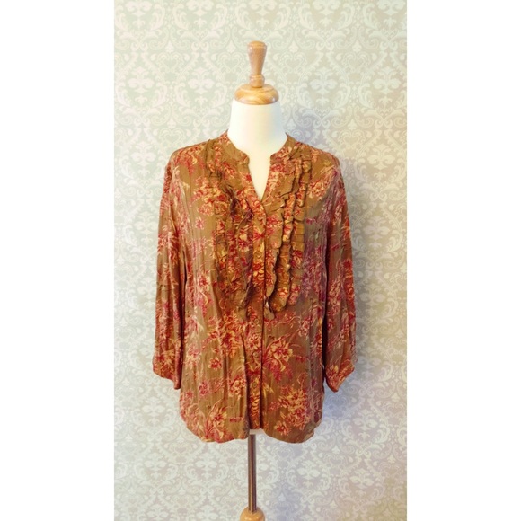 Soft Surroundings Ruffle Front Floral Top