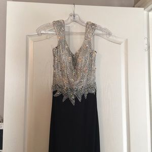 Vienna Prom black jersey dress. Size 0.