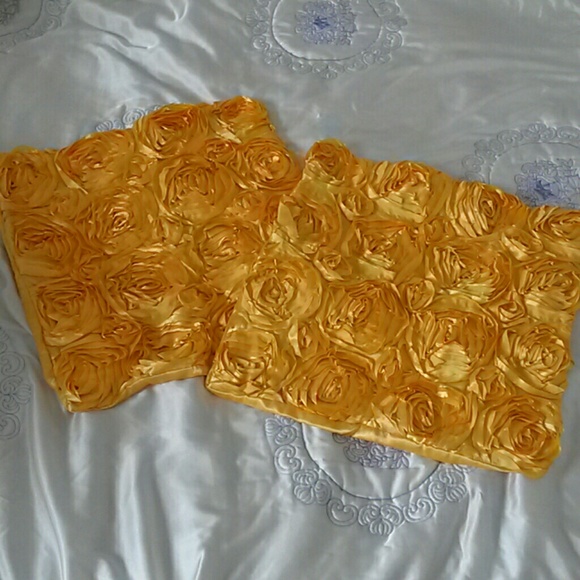 SOLD Yellow Gold Rosette Pillowcases