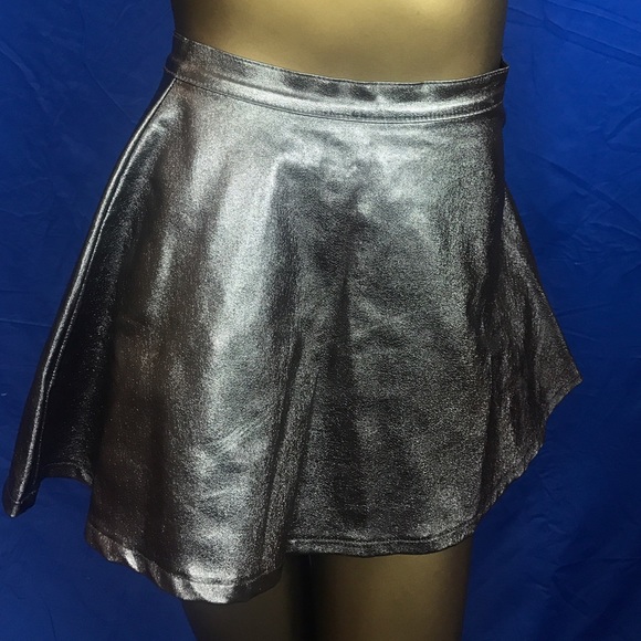 American Apparel sliver metallic circle skirt! - Picture 2 of 4