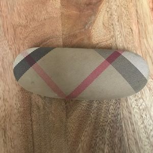 Burberry Glasses case