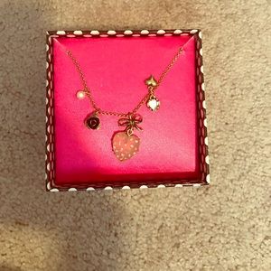 NWT Betsey Johnson necklace