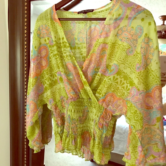 Airy green top