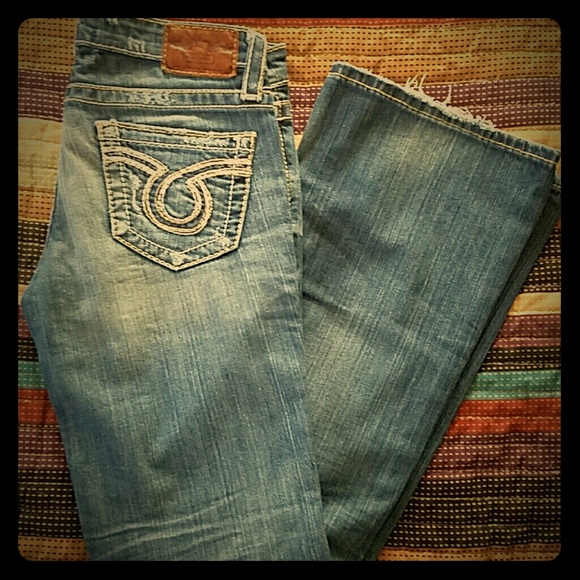 sale today!!  Big Star size 28" x 30" liv style