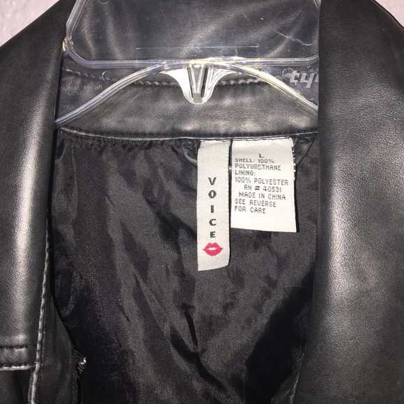 Black Jacket - Picture 4 of 4