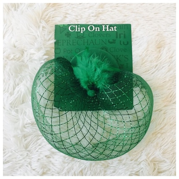 🎯 SOLD 🎯 St. Patty's Shamrock Hat - Picture 3 of 5