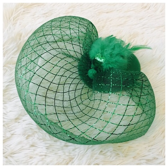 🎯 SOLD 🎯 St. Patty's Shamrock Hat - Picture 2 of 5