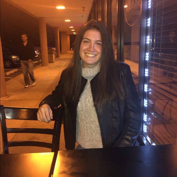 Meet your Posher, Jennifer