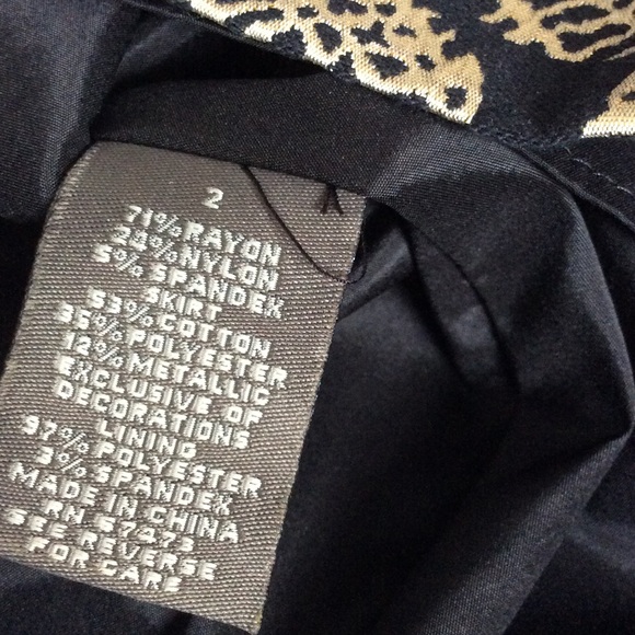 Dress - Picture 4 of 4