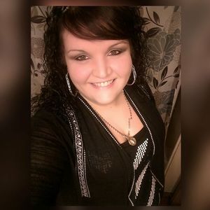 Meet your Posher, Rebecca