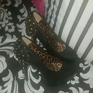 Black stiletto heels