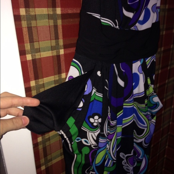 Dress - Picture 2 of 4