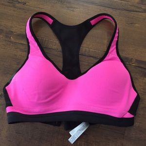 Pink Victoria Secret sports bra 💕