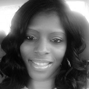 Meet your Posher, Rena