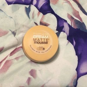 Maybelline Dream Matte Mousse
