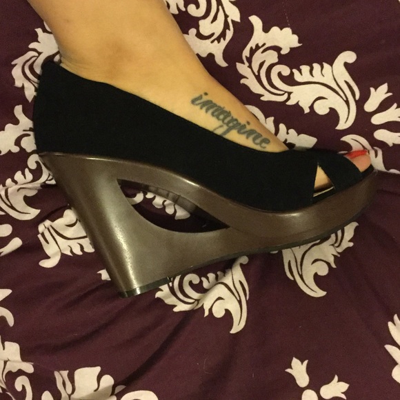 Calvin Klein Suede Peep-toe heels