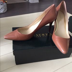 Ralph Lauren Vella heels in polo tan. Size 6