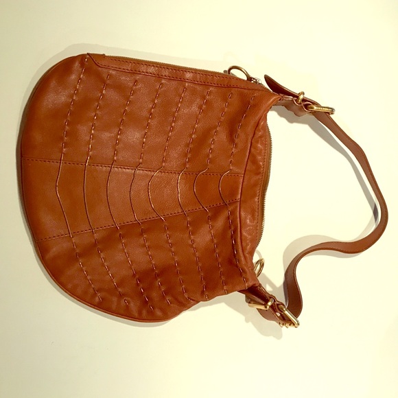 Fendi Borsa Ostrik Media Vit. Piping Naturale