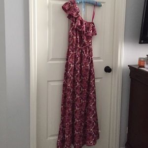 One-shoulder maxi