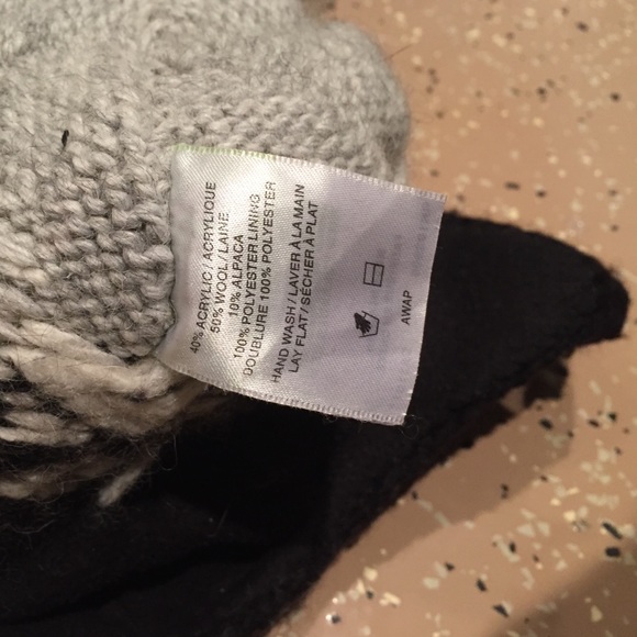Wool winter hat - Picture 3 of 4