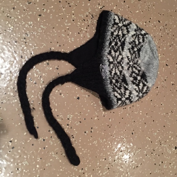Wool winter hat - Picture 4 of 4