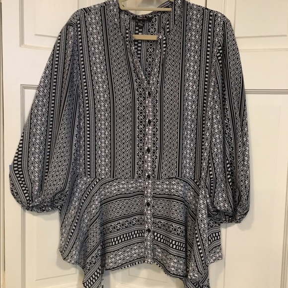 Soft and flowing black and white blouse!