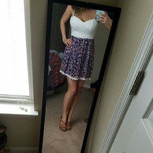 Mini floral printed sun dress!