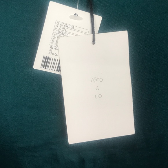 Super cute NWT Teal romper! Never worn! - Picture 4 of 4