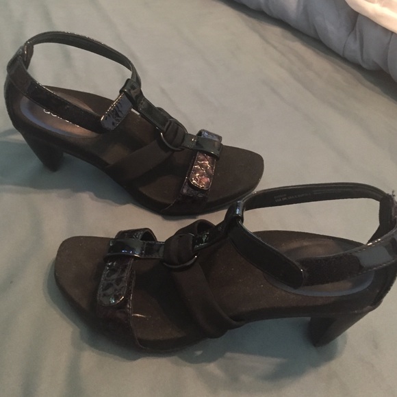 Heeled sandals