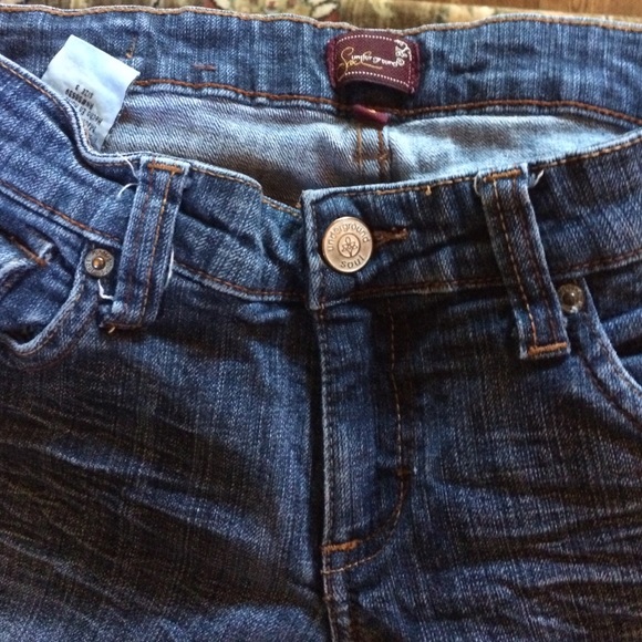 Darkwash jeans