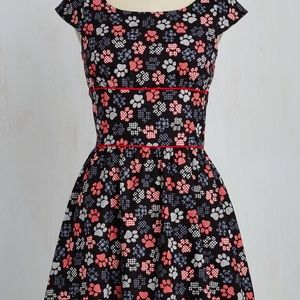 Retrolicious Paw Print Dress