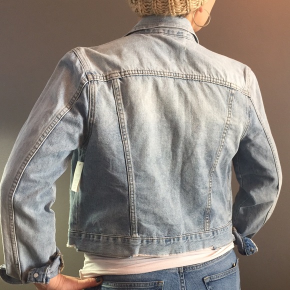 SALE🍹NEW Adorable Gap Jean Jacket with stitching - Picture 4 of 5
