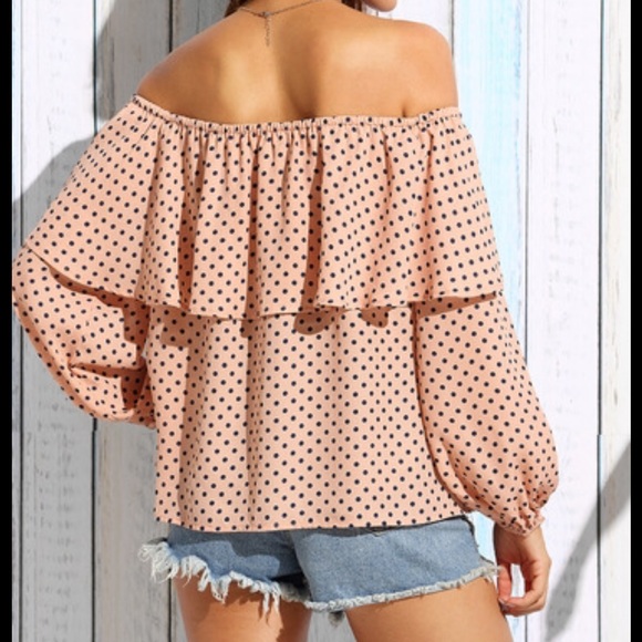 HOST PICK🌺OFF THE SHOULDER Peach Polka Dot Top🌺 - Picture 3 of 4