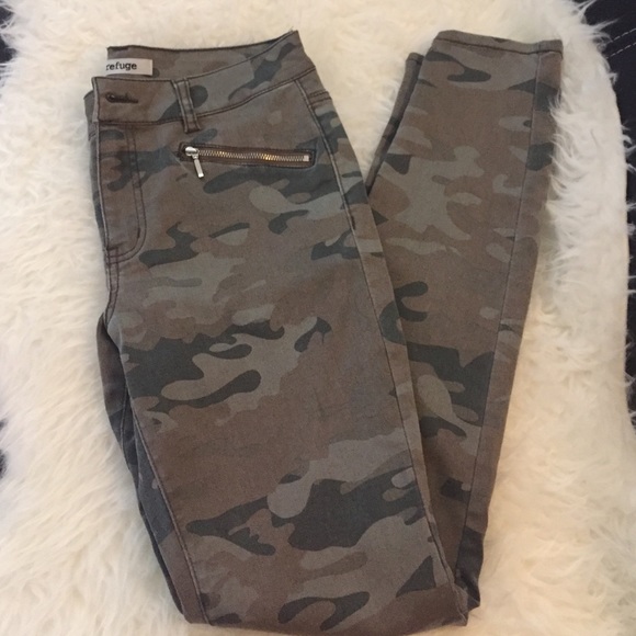 Camo skinny jeggings