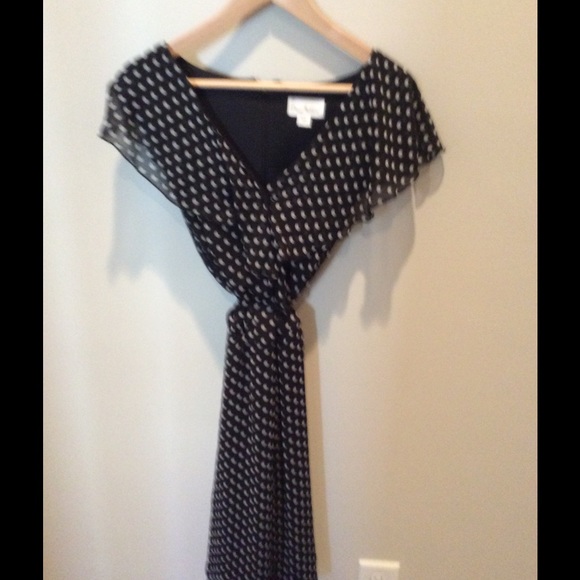Dresses & Skirts - Dress