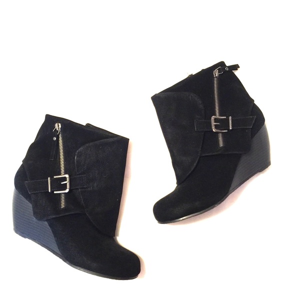 blowfish wedge ankle boots