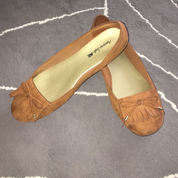 Cute Tan Moccasins!