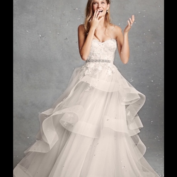 Monique Lhuillier wedding dress